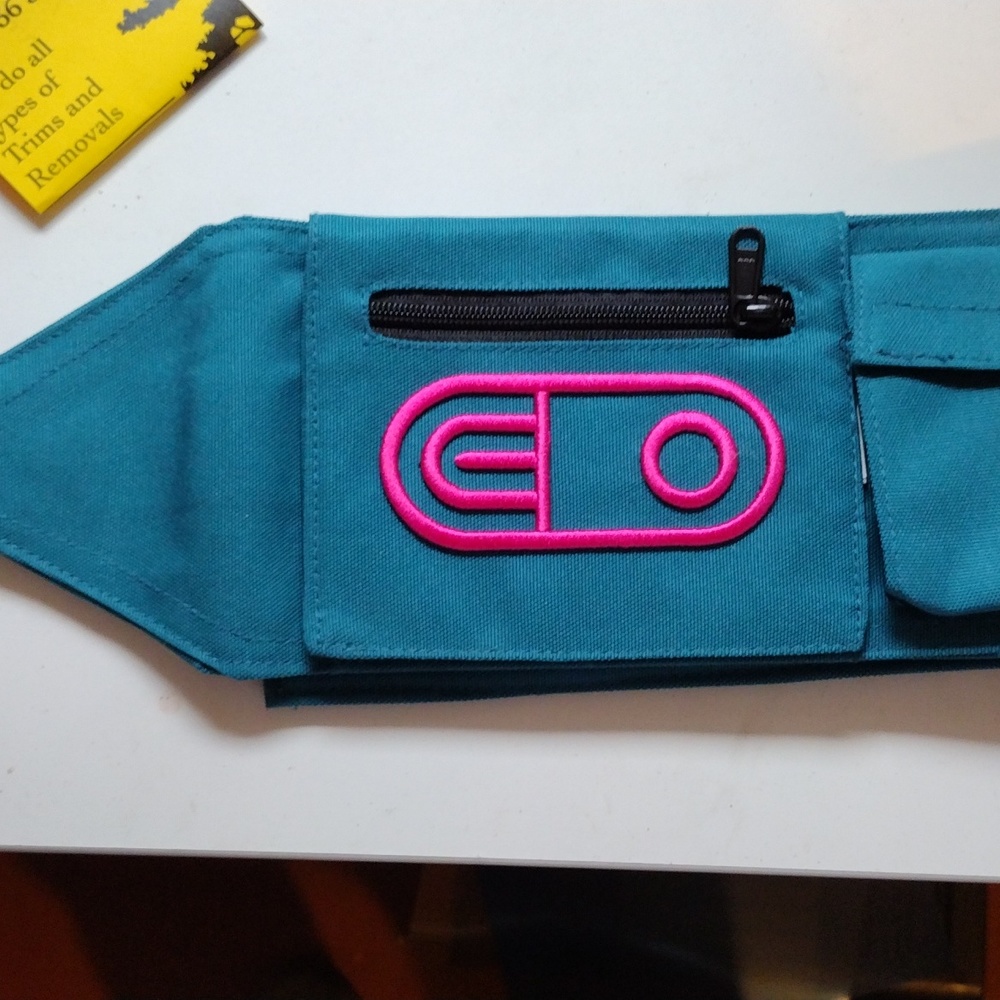 Airblaster leg bag